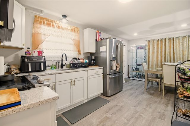 523 Dexter Street, Providence, RI 02907