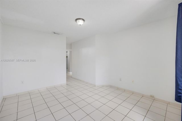 8423 SW 209th St, Cutler Bay, FL 33189