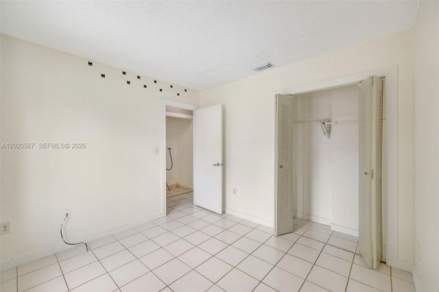 8423 SW 209th St, Cutler Bay, FL 33189