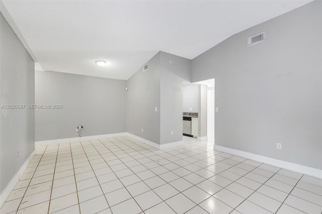 8423 SW 209th St, Cutler Bay, FL 33189
