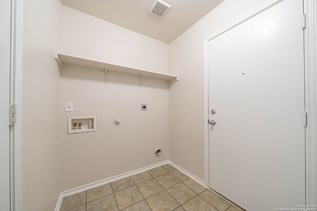 8803 Mesa, San Antonio, TX 78224