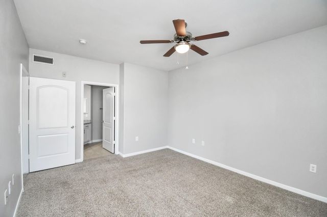 6777 Sommerall Street 0231, Houston, TX 77084