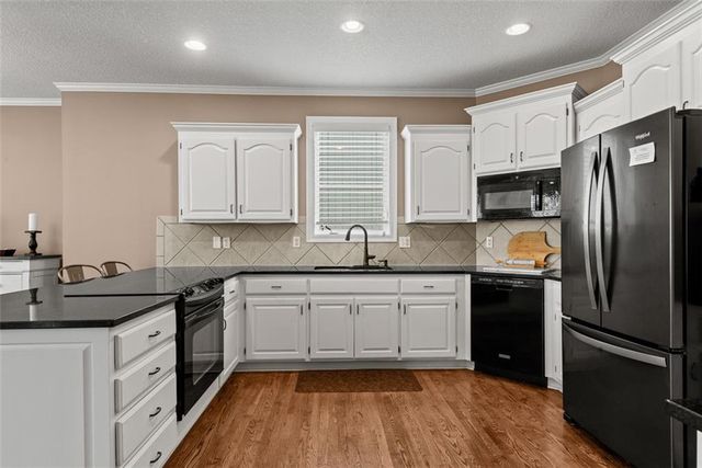 14770 S Glen Eyrie Street, Olathe, KS 66061