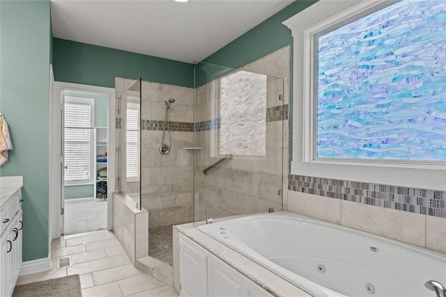 14770 S Glen Eyrie Street, Olathe, KS 66061