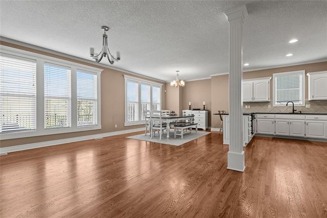 14770 S Glen Eyrie Street, Olathe, KS 66061