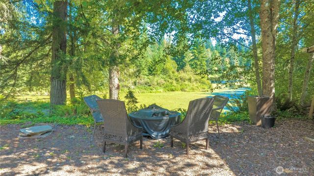 23609 W Lake Kayak Drive, Monroe, WA 98272