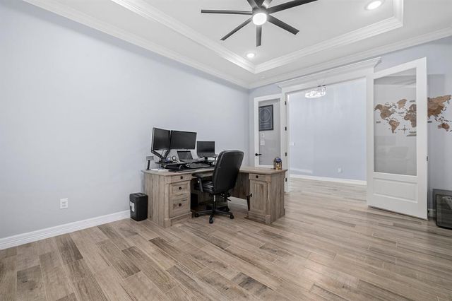 91 Wyndemere Drive, Montgomery, TX 77356