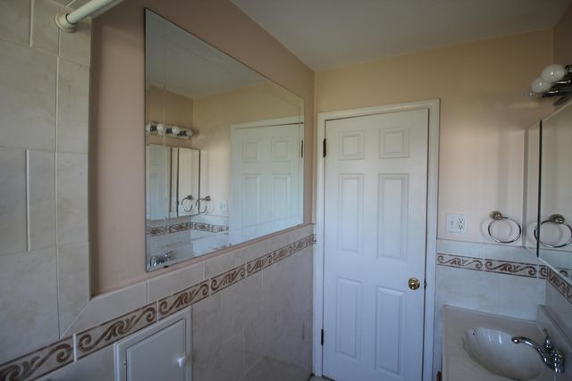 14383 Mercedes, Redford, MI 48239