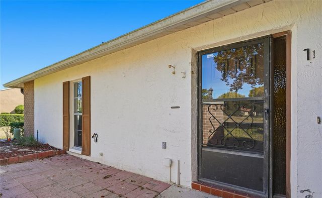 8131 BRADDOCK CIRCLE 1, Port Richey, FL 34668