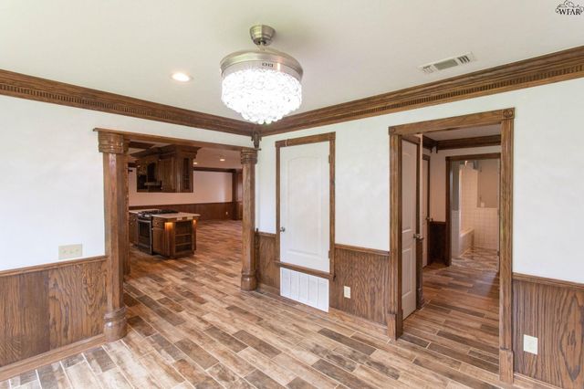 1803 MIDWESTERN PARKWAY, Wichita Falls, TX 76302