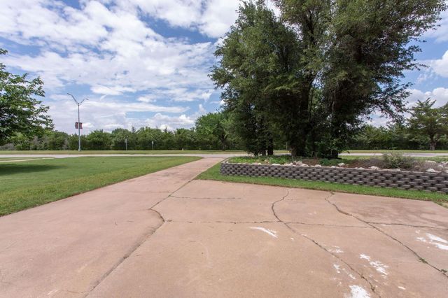 1803 MIDWESTERN PARKWAY, Wichita Falls, TX 76302
