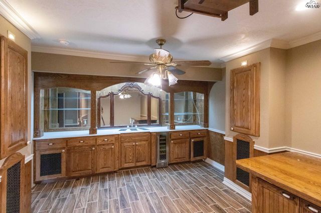 1803 MIDWESTERN PARKWAY, Wichita Falls, TX 76302