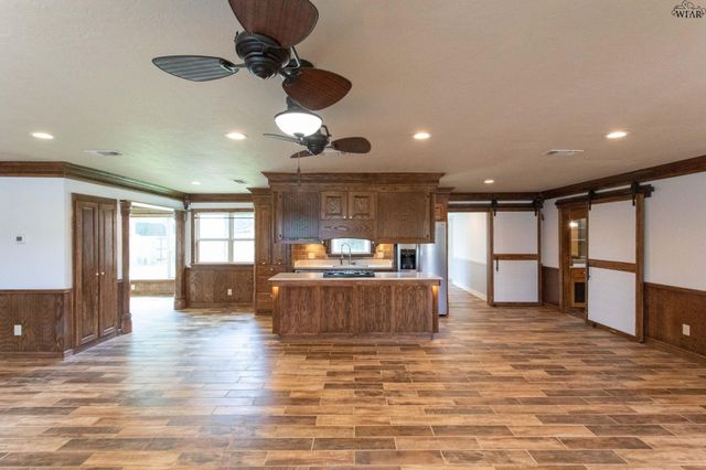 1803 MIDWESTERN PARKWAY, Wichita Falls, TX 76302