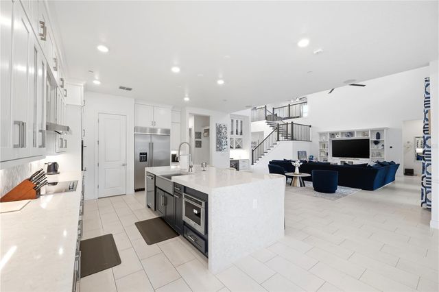 2340 WHITE DOGWOOD LOOP, Lutz, FL 33549