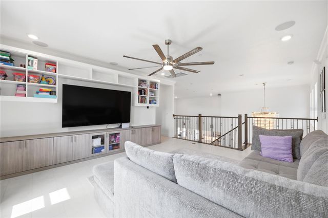 2340 WHITE DOGWOOD LOOP, Lutz, FL 33549