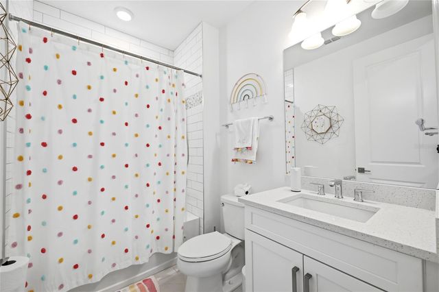 2340 WHITE DOGWOOD LOOP, Lutz, FL 33549
