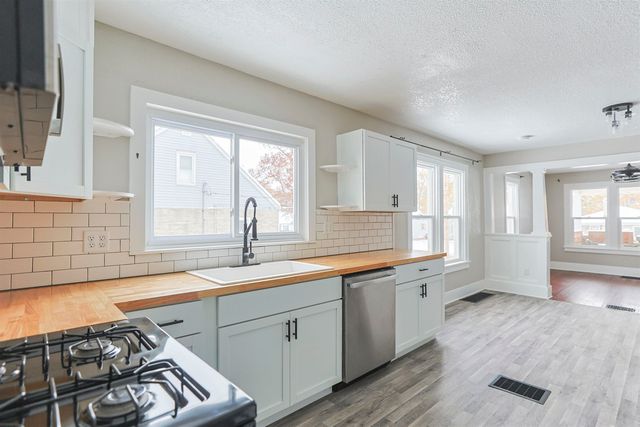 618 Donmoyer Avenue, South Bend, IN 46614