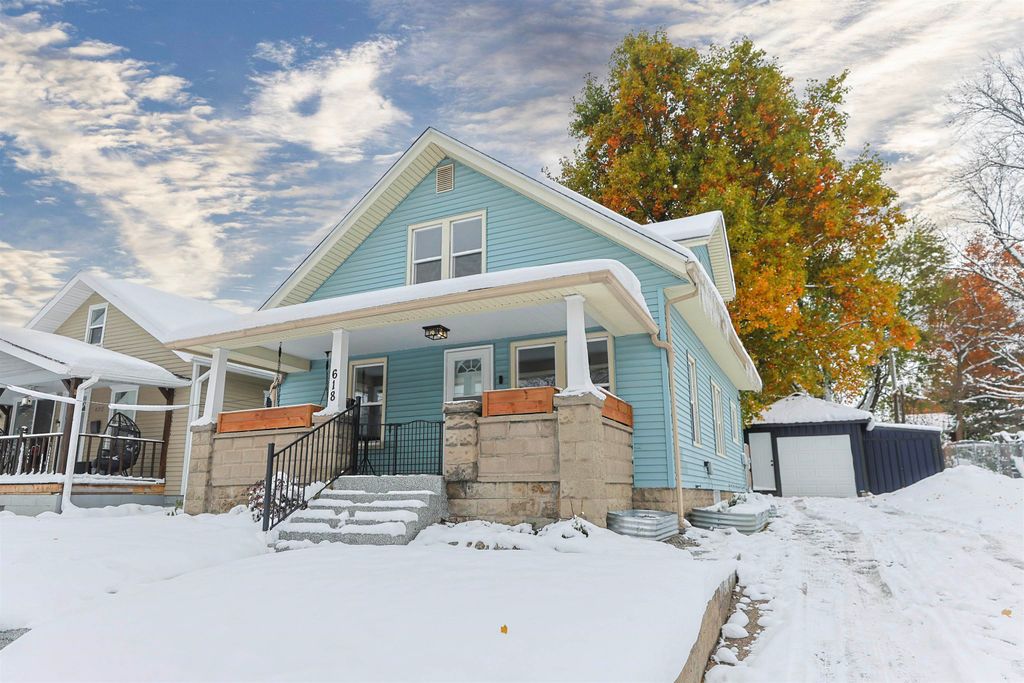 618 Donmoyer Avenue, South Bend, IN 46614