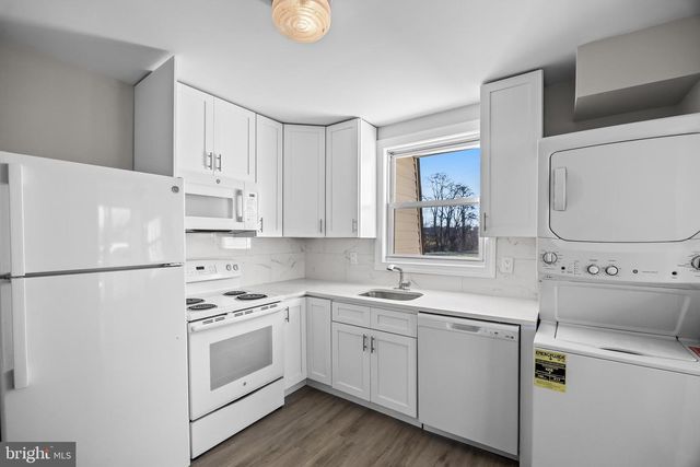 27--7 FLORENCE TOLLGATE PL, Burlington, NJ 08016