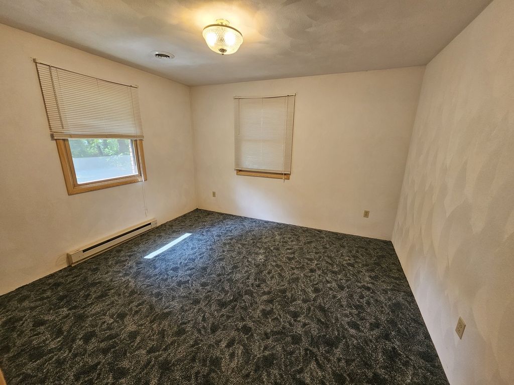 Image 22 of property listing at 14541 N Morton Lane, Mt Vernon, IL 62864