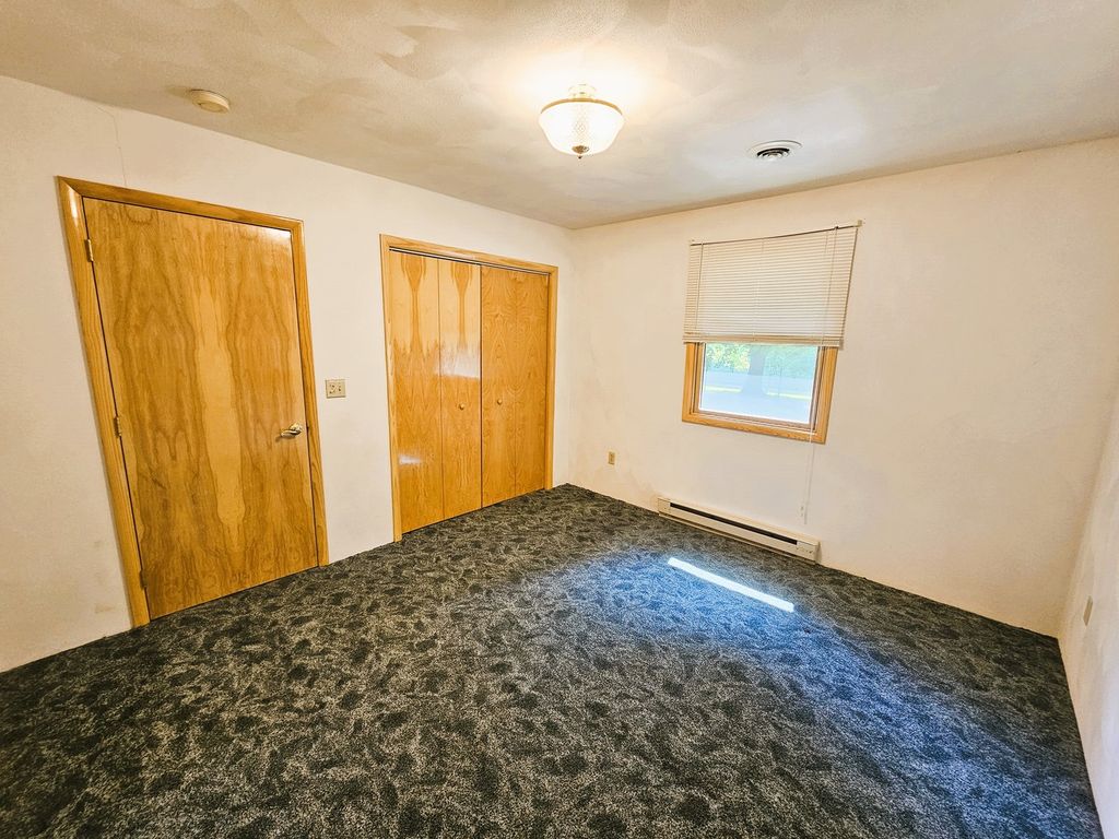 Image 23 of property listing at 14541 N Morton Lane, Mt Vernon, IL 62864