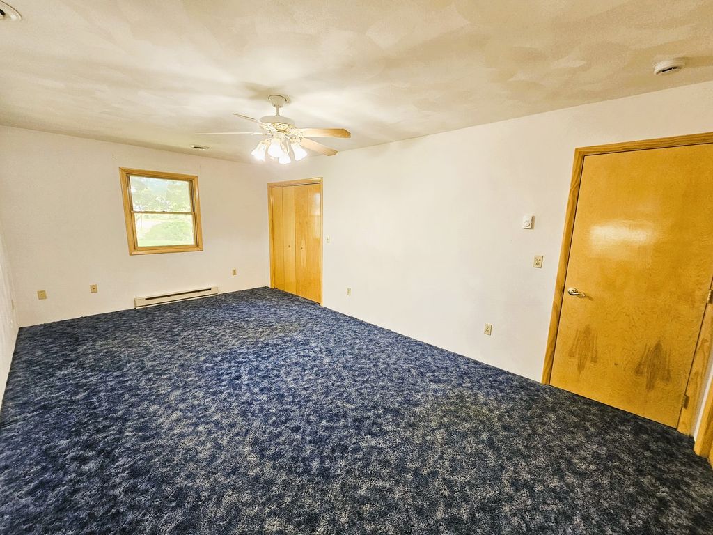Image 27 of property listing at 14541 N Morton Lane, Mt Vernon, IL 62864