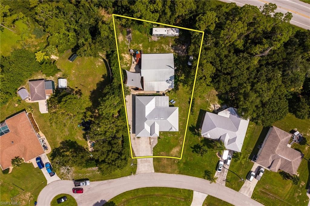 11402 Habersham CT, NORTH FORT MYERS, FL 33917 — photo 2