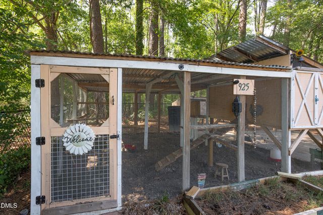 322 S Mineral Springs Road, Durham, NC 27703