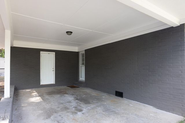 322 S Mineral Springs Road, Durham, NC 27703