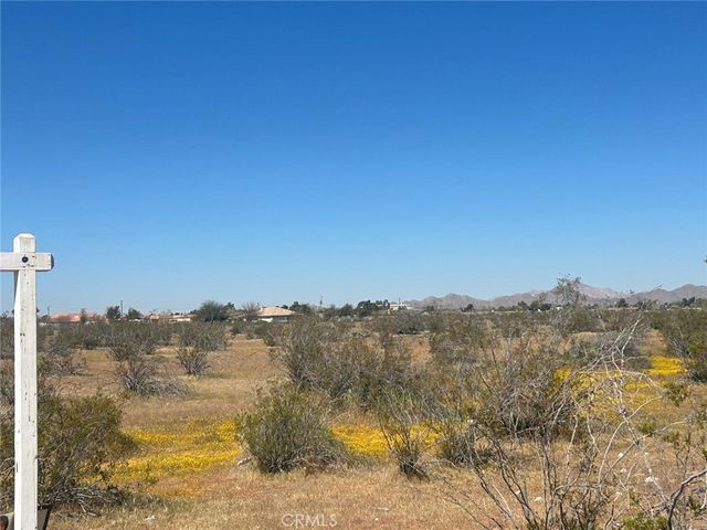 20 Matawan, Apple Valley, CA 92307