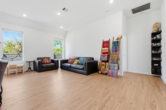 15623 Red Panda Road, Conroe, TX 77302