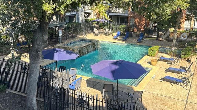 18333 Roehampton Drive 322, Dallas, TX 75252