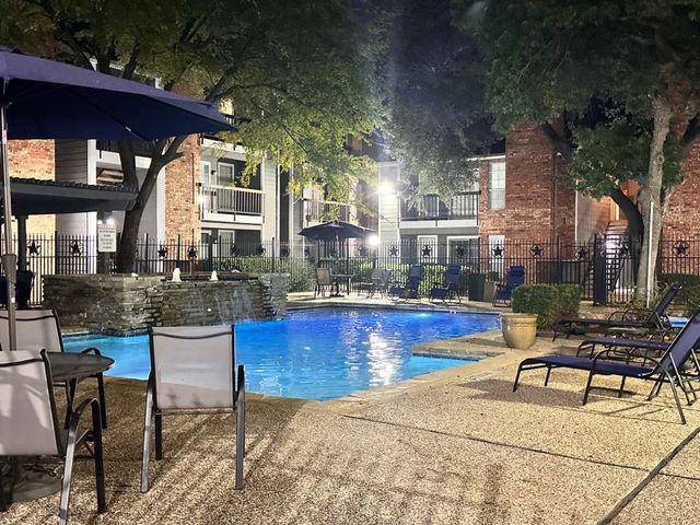 18333 Roehampton Drive 322, Dallas, TX 75252