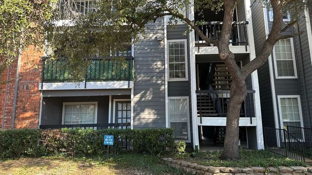 18333 Roehampton Drive 322, Dallas, TX 75252