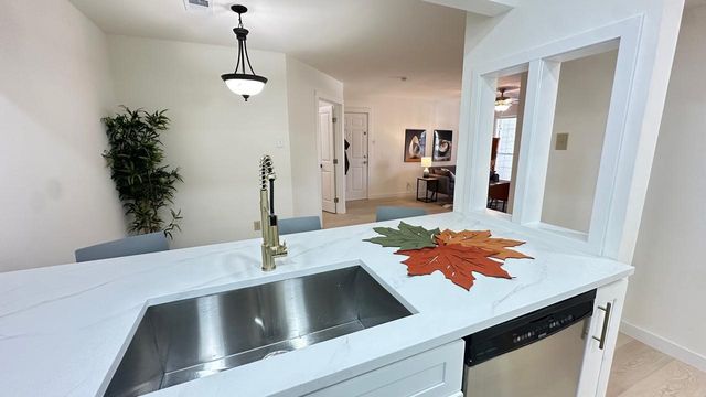 18333 Roehampton Drive 322, Dallas, TX 75252