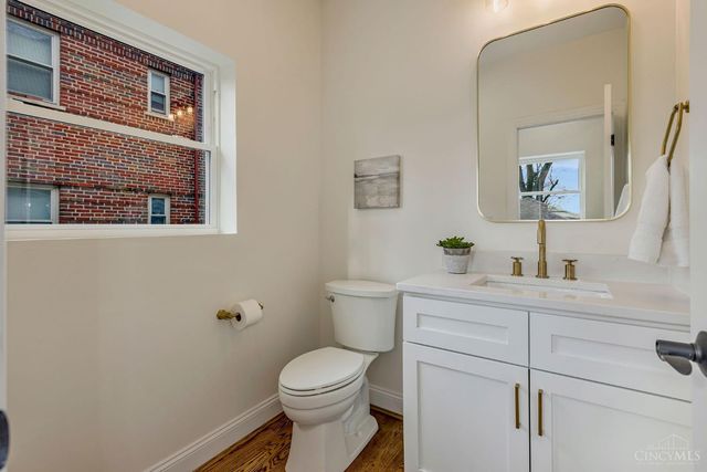 25 Euclid Avenue, Wyoming, OH 45215