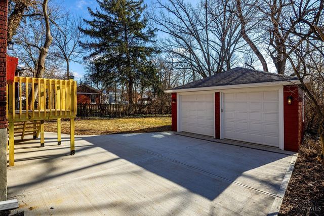 25 Euclid Avenue, Wyoming, OH 45215