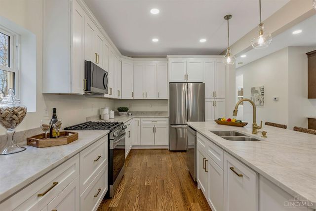 25 Euclid Avenue, Wyoming, OH 45215