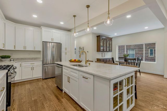 25 Euclid Avenue, Wyoming, OH 45215