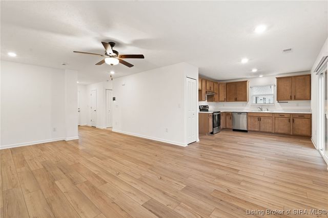 5009 Schaefer Ln, Floyds Knobs, IN 47119