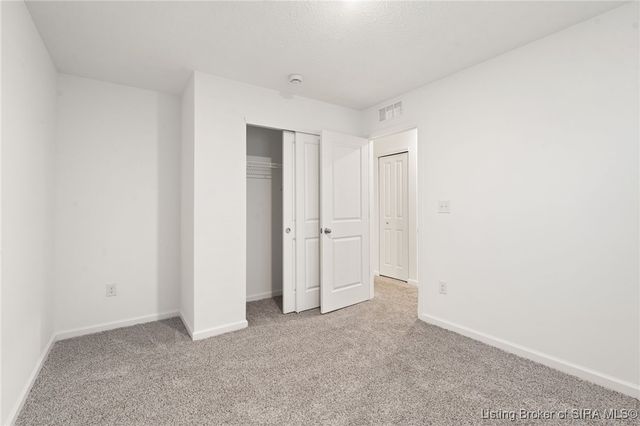 5009 Schaefer Ln, Floyds Knobs, IN 47119