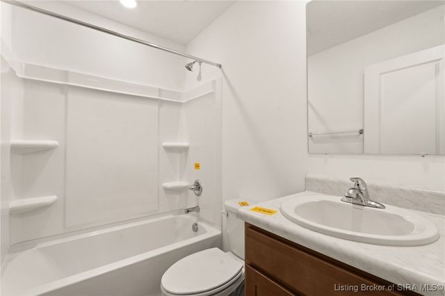 5009 Schaefer Ln, Floyds Knobs, IN 47119