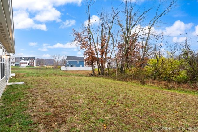 5009 Schaefer Ln, Floyds Knobs, IN 47119