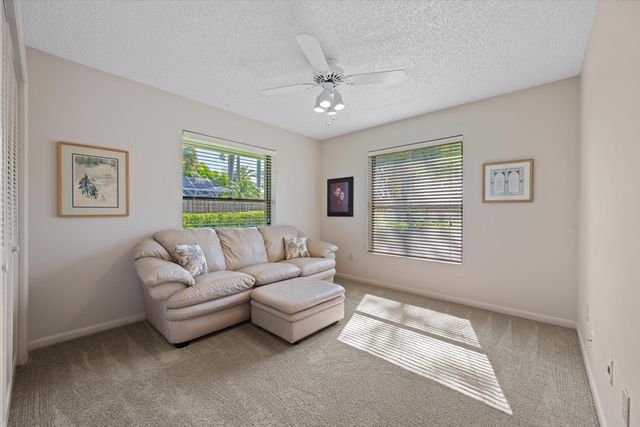 657 Juniper Place, Wellington, FL 33414
