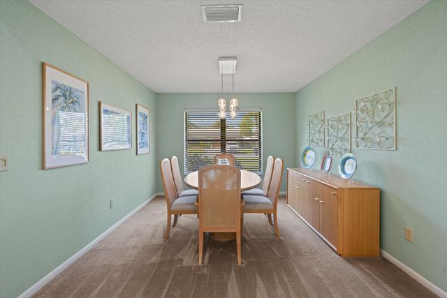 657 Juniper Place, Wellington, FL 33414