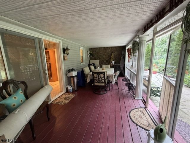 71 Beech Rd, Randolph Twp., NJ 07869