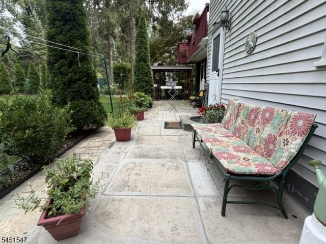 71 Beech Rd, Randolph Twp., NJ 07869