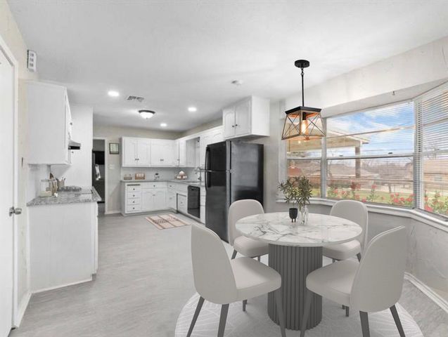 3709 Ashford Avenue, Fort Worth, TX 76133