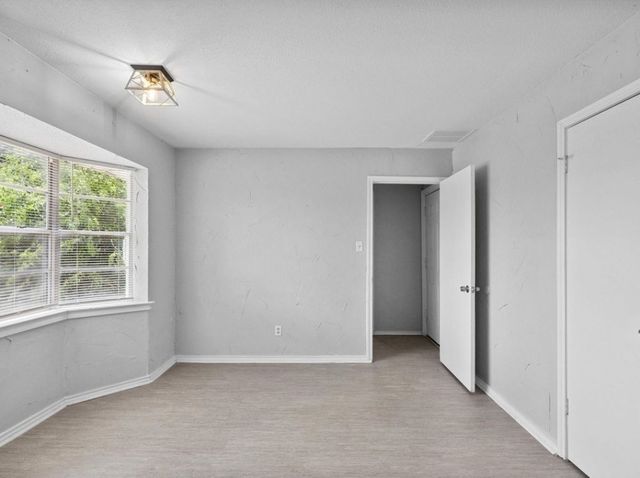 3709 Ashford Avenue, Fort Worth, TX 76133