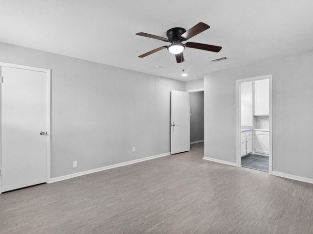 3709 Ashford Avenue, Fort Worth, TX 76133